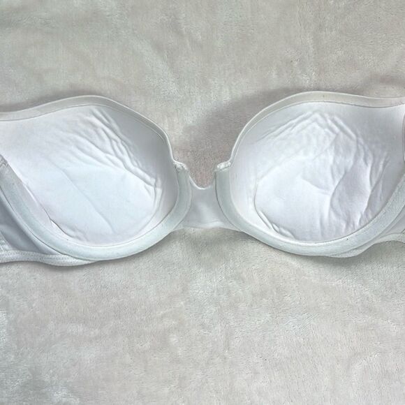 Victoria’s Secret Very Sexy Bra - Picture 4 of 5